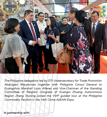 The Philippine delegation led by DTI Undersecretary for Trade Promotion Abdulgani Macatoman together with Philippine Consul General to Guangzhou Marshall Louis Alferez and Vice-Chairman of the Standing Committee of People’s Congress of Guangxi Zhuang Autonomous Region Zhang Xiulong joined the VVIP guided tour at the Philippine Commodity Pavilion in the 16th China-ASEAN Expo.